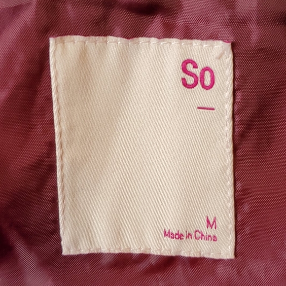 SO burgundy/plum puffer vest size Medium - Picture 7 of 7